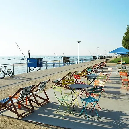 L'escale Maison Bleue Proche Chantiers Atlantique *